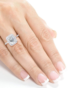 Radiant-cut Moissanite